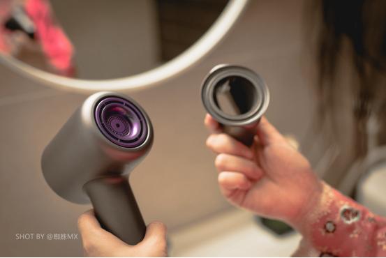 花1300买个吹风机奢侈吗,花2000块买吹风机值得吗