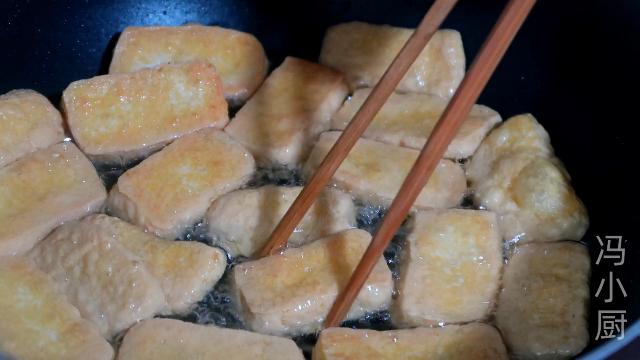 草鱼最好吃的家常做法汤鲜肉嫩,草鱼这样做汤汁开胃超下饭