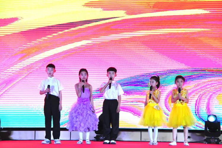 2021年驻马店蓝蓓蕾艺术学校大型公益晚会圆满落幕