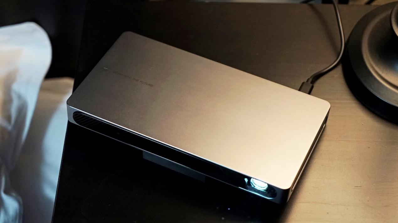 峰米r1nano投影仪幕布自适应,峰米r1nano投影仪显示有横条纹