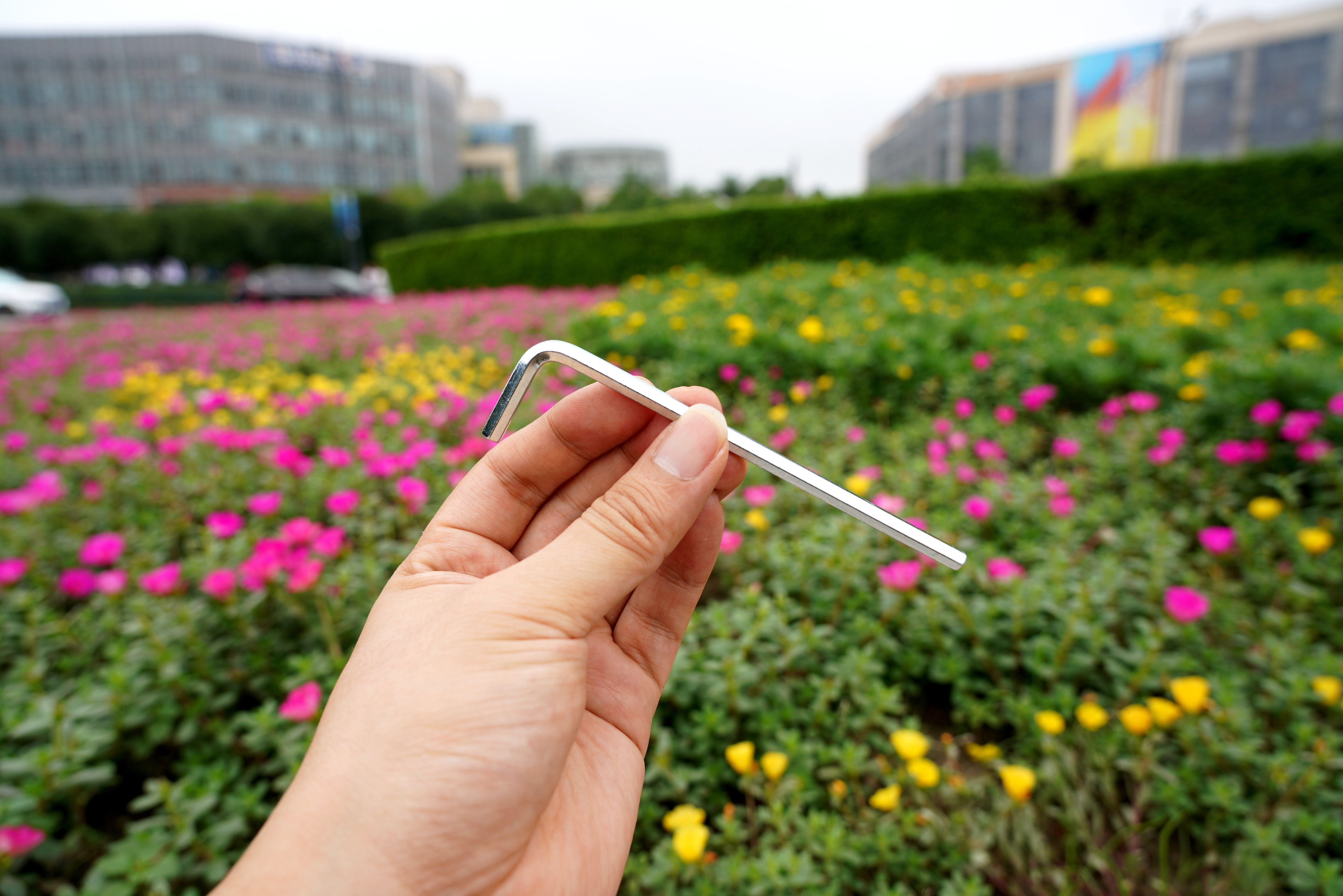 很不简单的玩具,九号儿童电动滑板车e10如何折叠