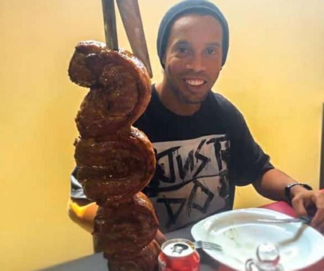 罗纳尔迪尼奥悔恨回忆,罗纳尔迪尼奥最冤的红牌