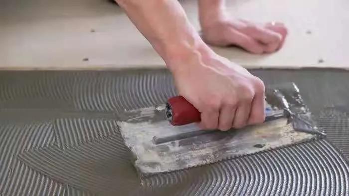 三分钟带你了解高端瓷砖品牌,瓷砖胶的种类和介绍