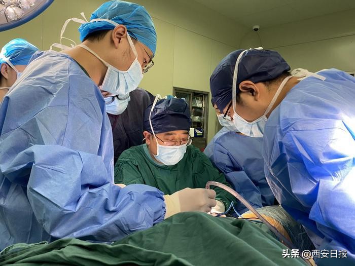 一泵“镇”顽痛！交大一附院鞘内药物输注泵植入术迈进止痛“高速公路”