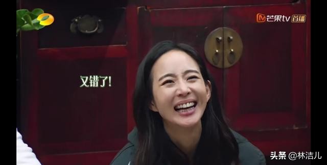 36岁的张钧甯“冻龄”人设不保？眼纹遮不住，周迅也有这个问题？