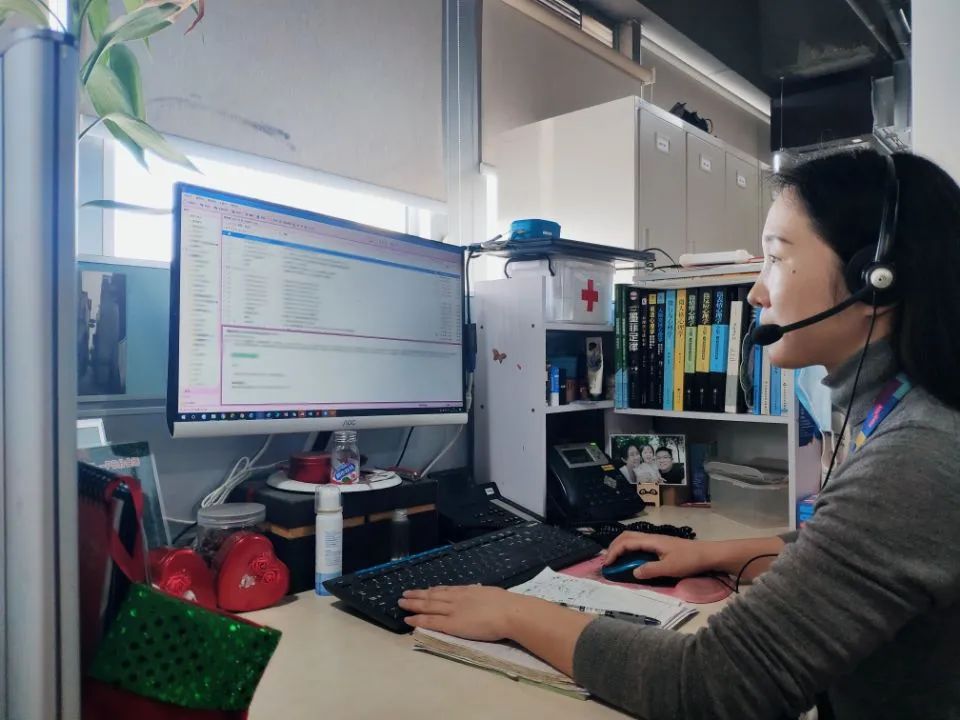 恒生银行小姐姐,恒生珠宝小姐姐日常生活