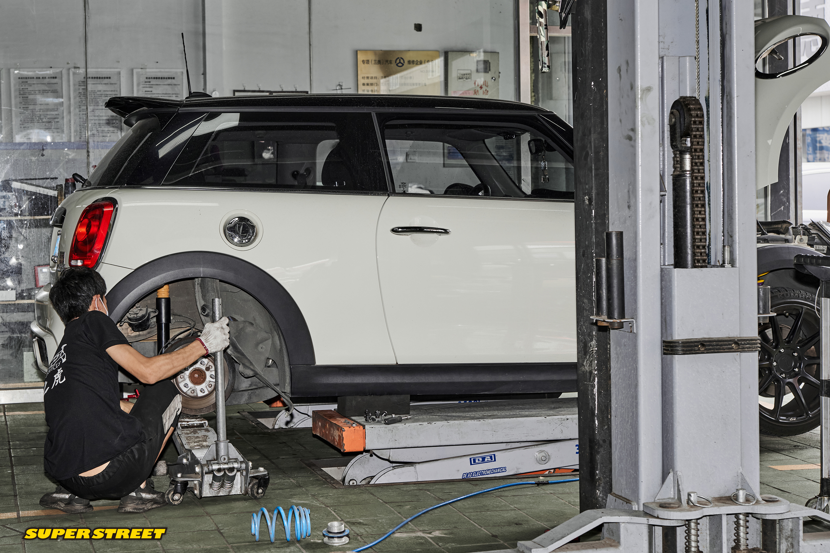 minicooperf56改装避震,享受驾驶乐趣