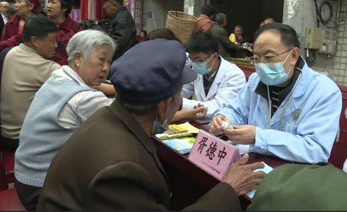 你来说一说：发生在南充嘉陵龙蟠的这件事，是不是极度舒适？