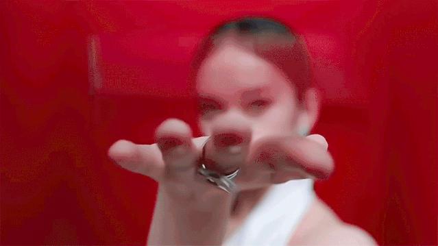 别再乱买了，今夏超显白的8支口红都在这里，太好看了