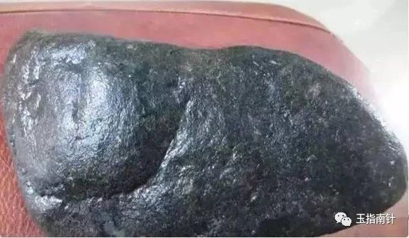 一篇看懂九种翡翠种水,一篇看懂翡翠颜色