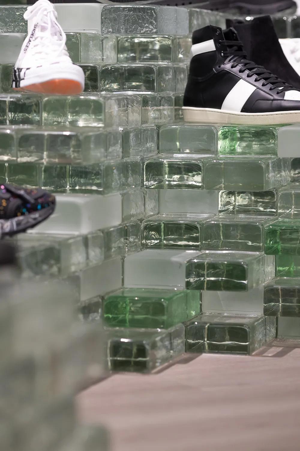 寰峰潥璁捐,寰峰潥璁捐鐗圭偣