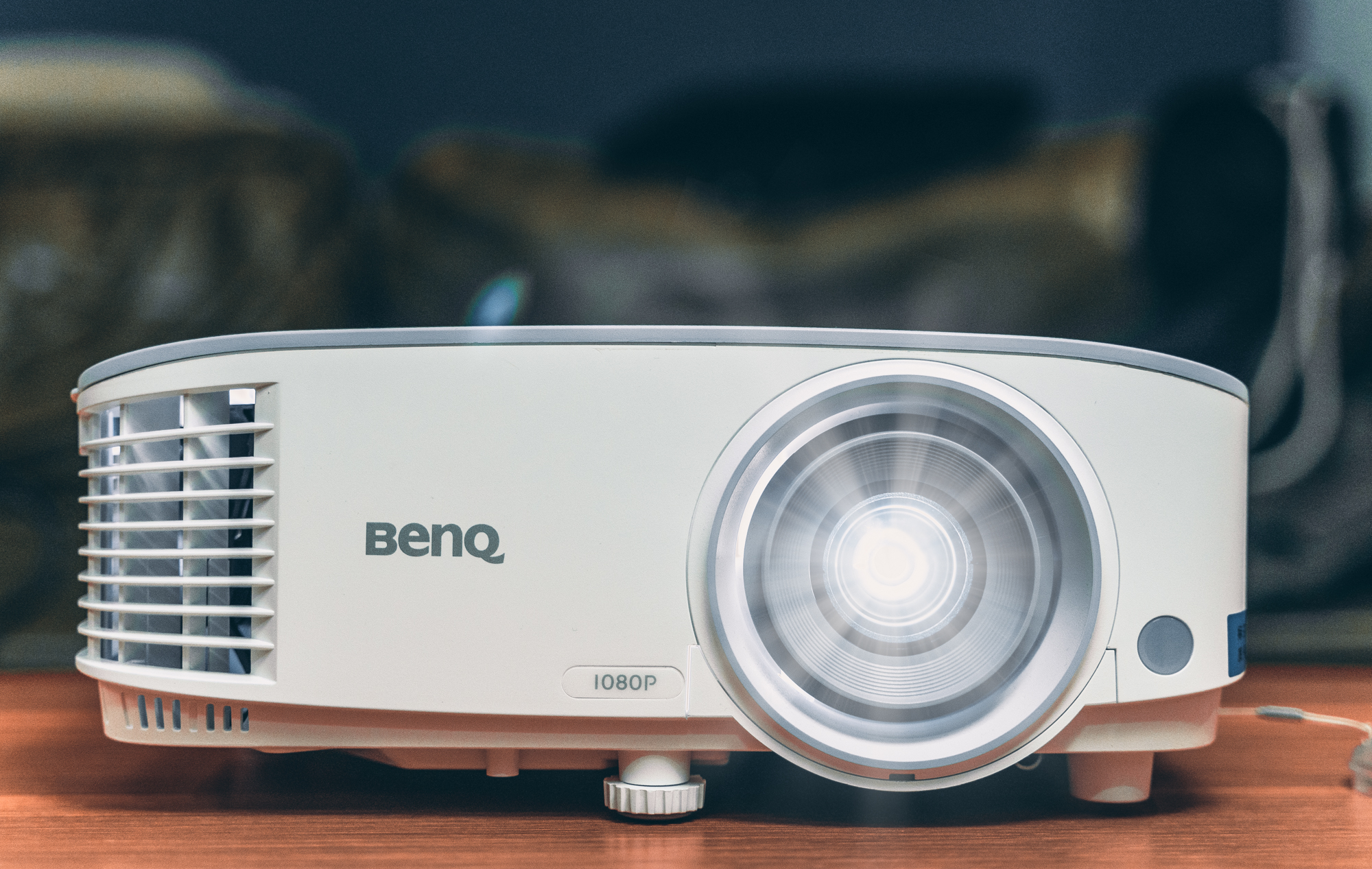 明基i707投影如何调整最佳,明基i750投影缺点