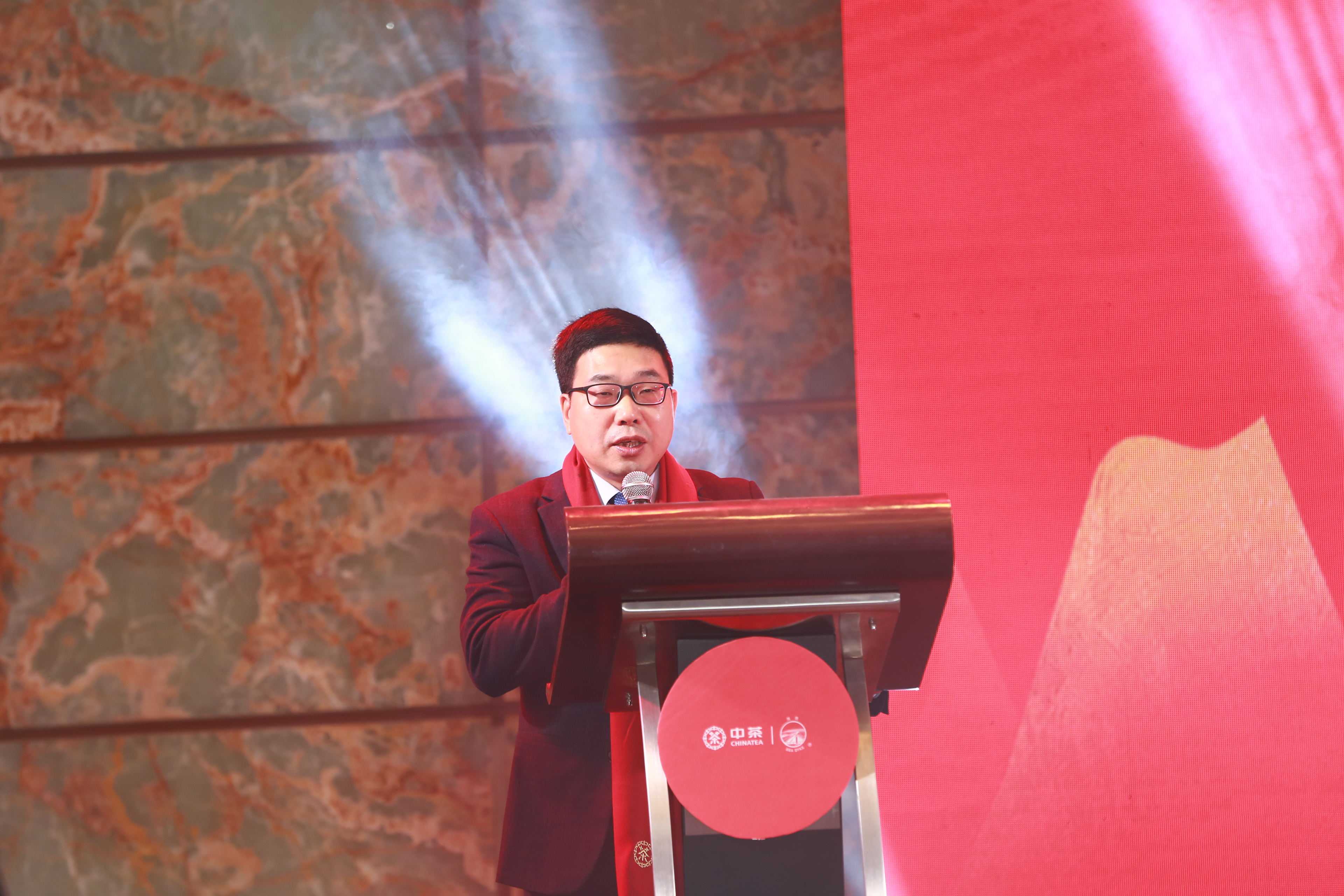 全国茶迷迎来利好消息！这里有顶级专家向您推荐高质量茶王……