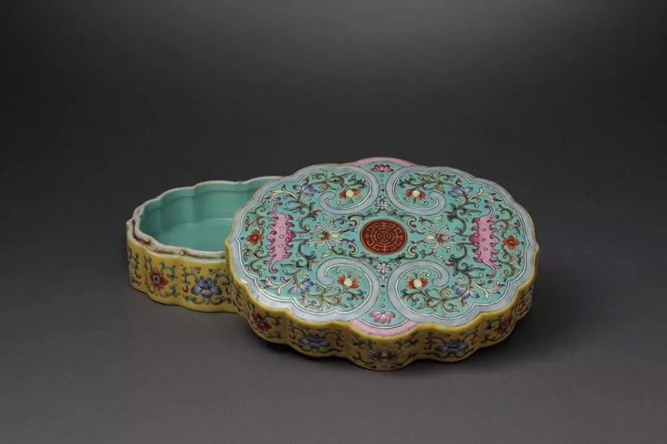 走进千年陶瓷古镇,景德镇碎瓷片博物馆之夜