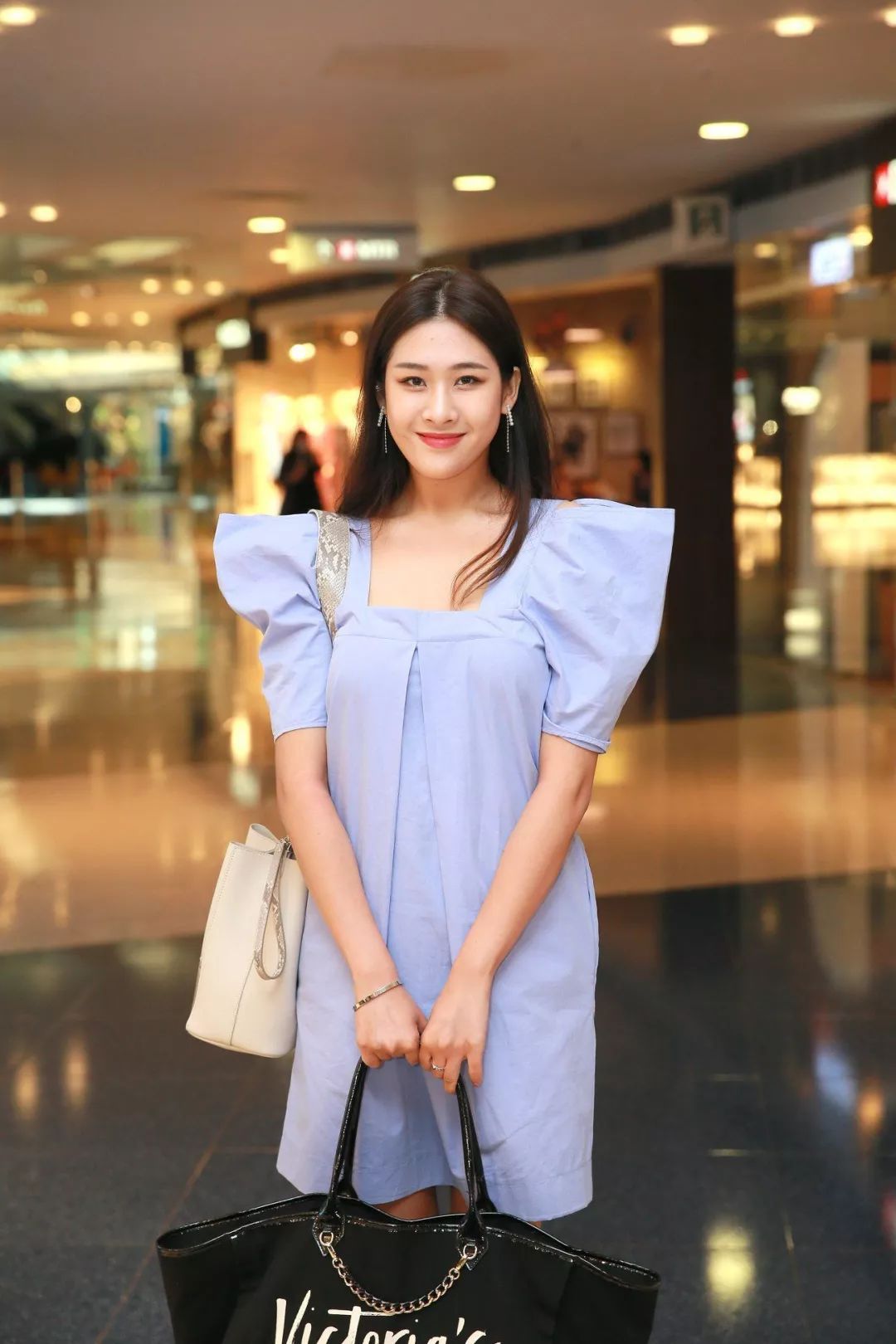 2020港姐十强亮相,港姐2019直击15位入围佳丽