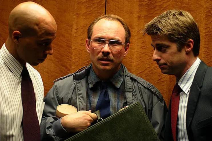 最扎心的打工电影推荐,关于打工人心酸的电影