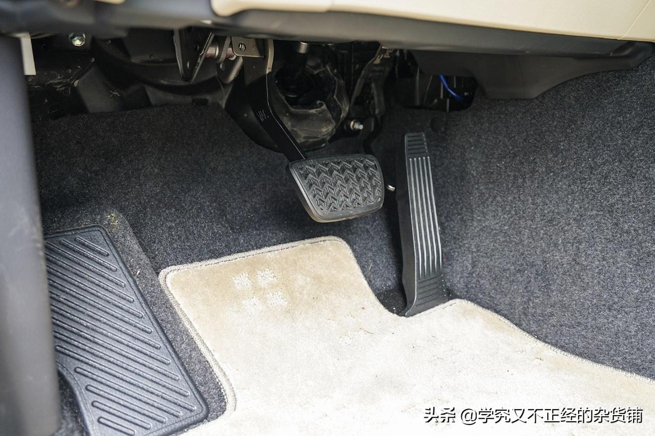 新老凯美瑞用车感受对比：新款开起来竟有一股德味儿