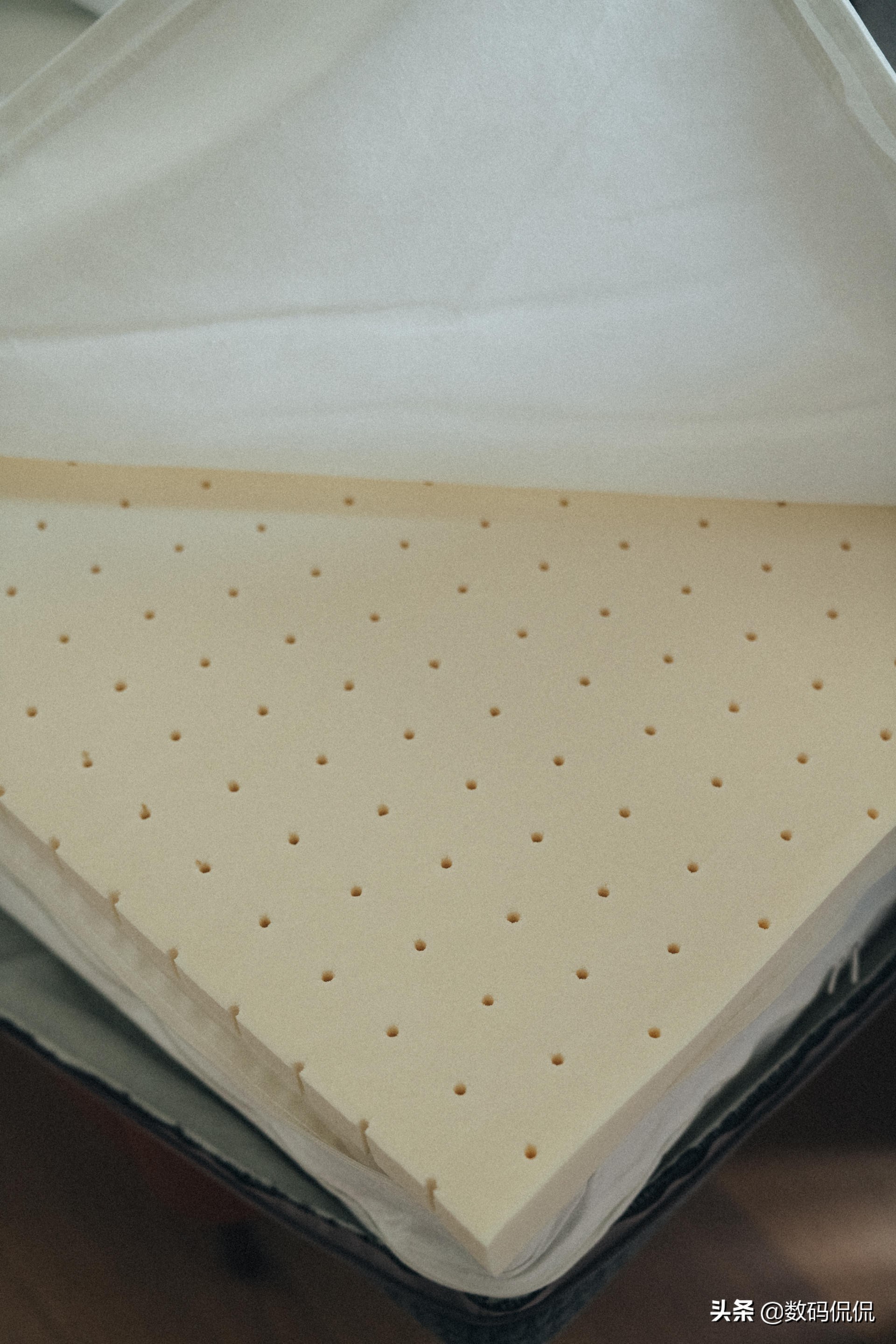 不想睡弹簧床,8h床垫黑金刚试睡100天