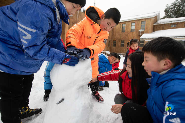 鑽ョ粡鑷劧鏁欒偛,鑽ョ粡鑷劧鏁欒偛鐮斿鍩哄湴