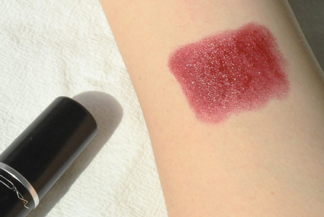 平价花西子口红试色测评,好用的平价口红测评遮唇色