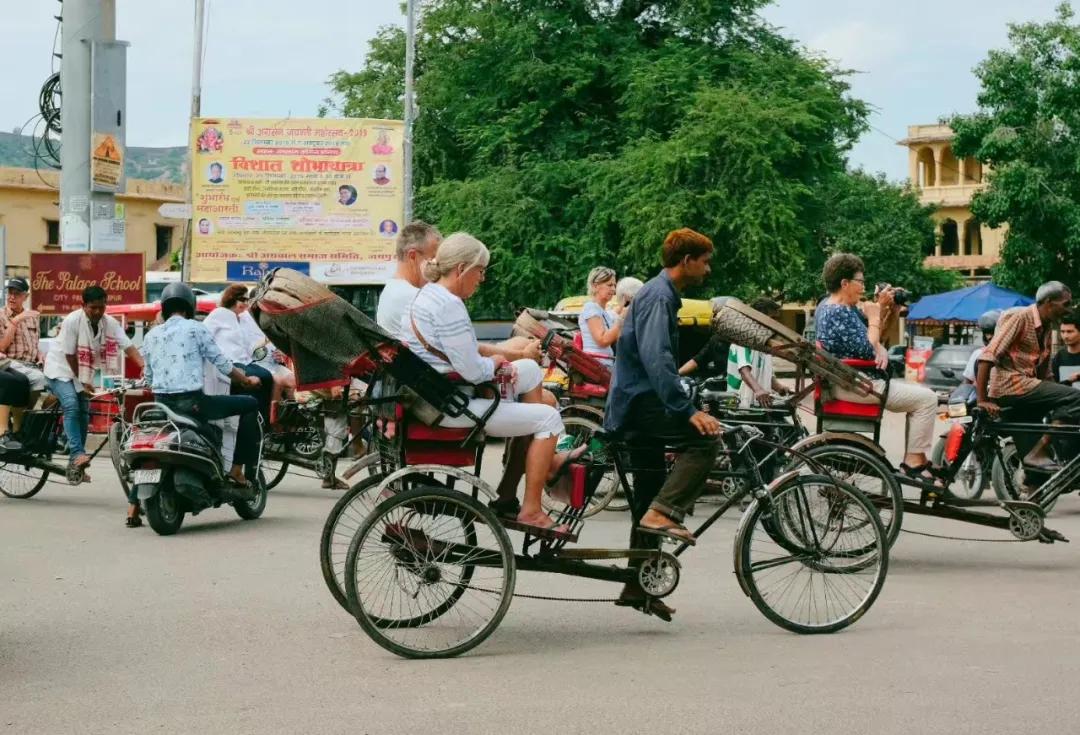 十年后农村女孩逆袭成为女总,一个农村姑娘的十年从乡村到城市