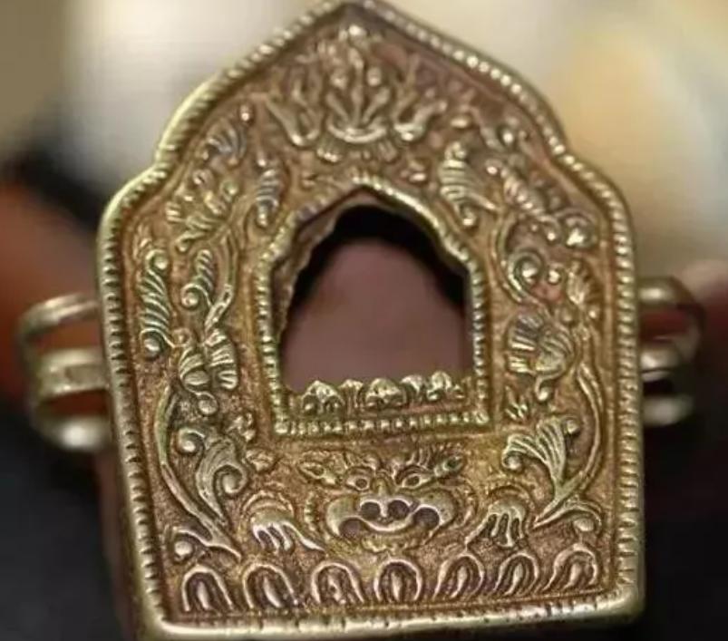 藏族经典饰品,盘点那些丰富多彩的藏族配饰