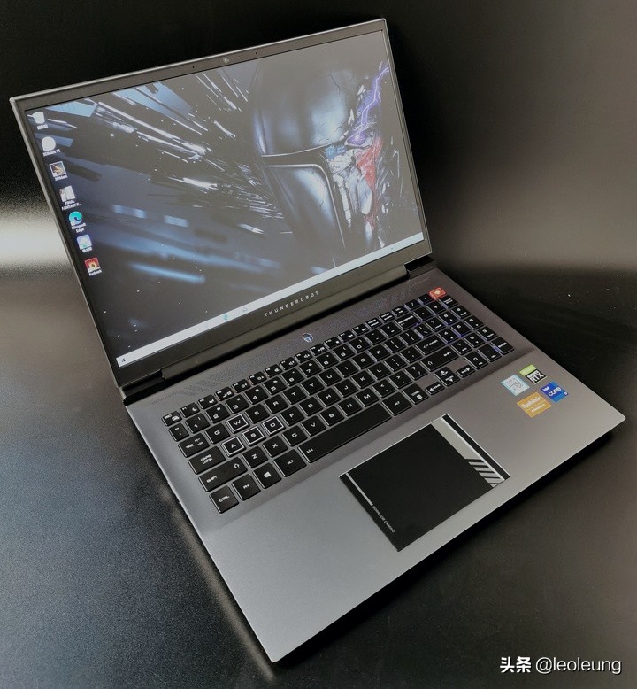 雷神zero满血高性能旗舰款测评,雷神zero3070笔记本游戏测评