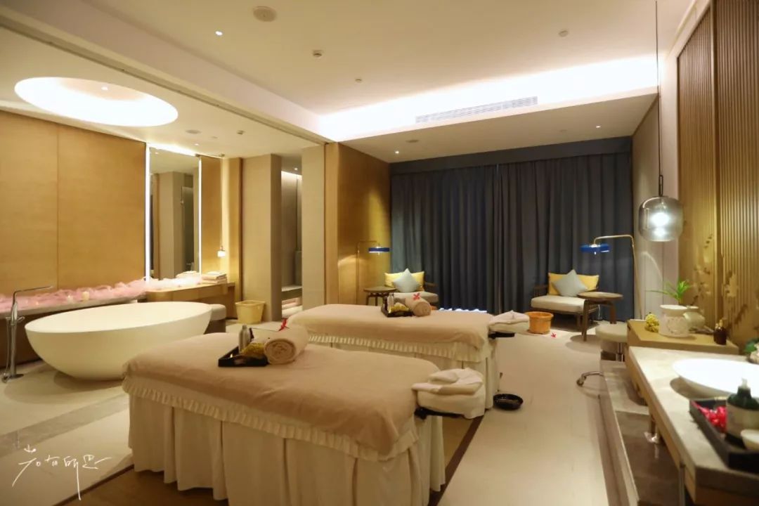 上海去三亚飞到哪里比较划算,上海飞三亚旅游