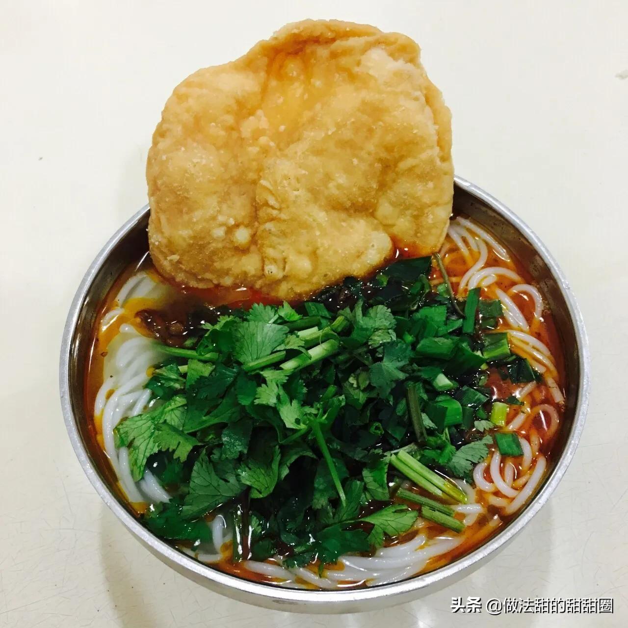 一碗米粉承载一城风味,一碗普通的米粉凝聚了思乡的愁绪