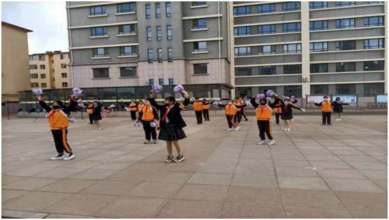 东风路小学的啦啦操,河南省东风路小学啦啦操