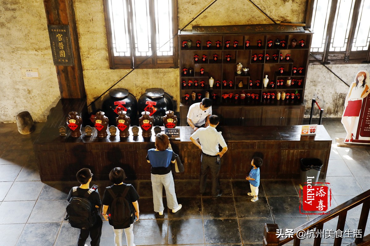 镇江美食三茅宫地锅鸡,镇江美食推荐锅盖面