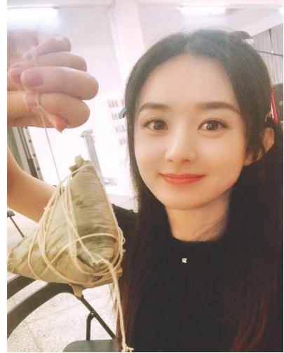 豪门女星孕期发微博坦露情绪，网友：豪门真的幸福吗？