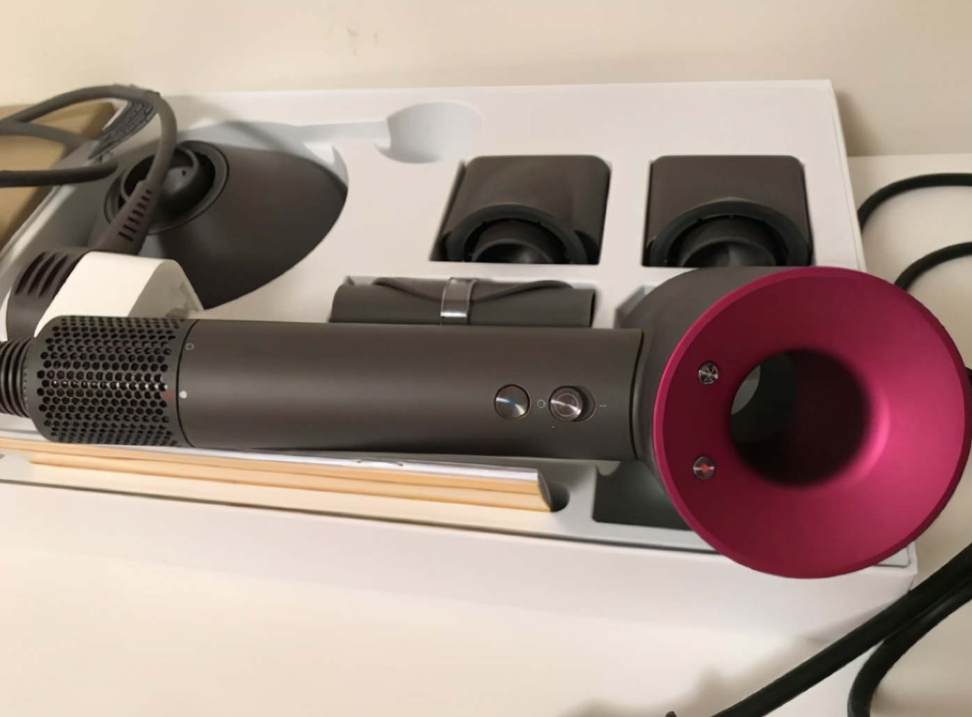 吹风机戴森同款测评,吹风机测评松下