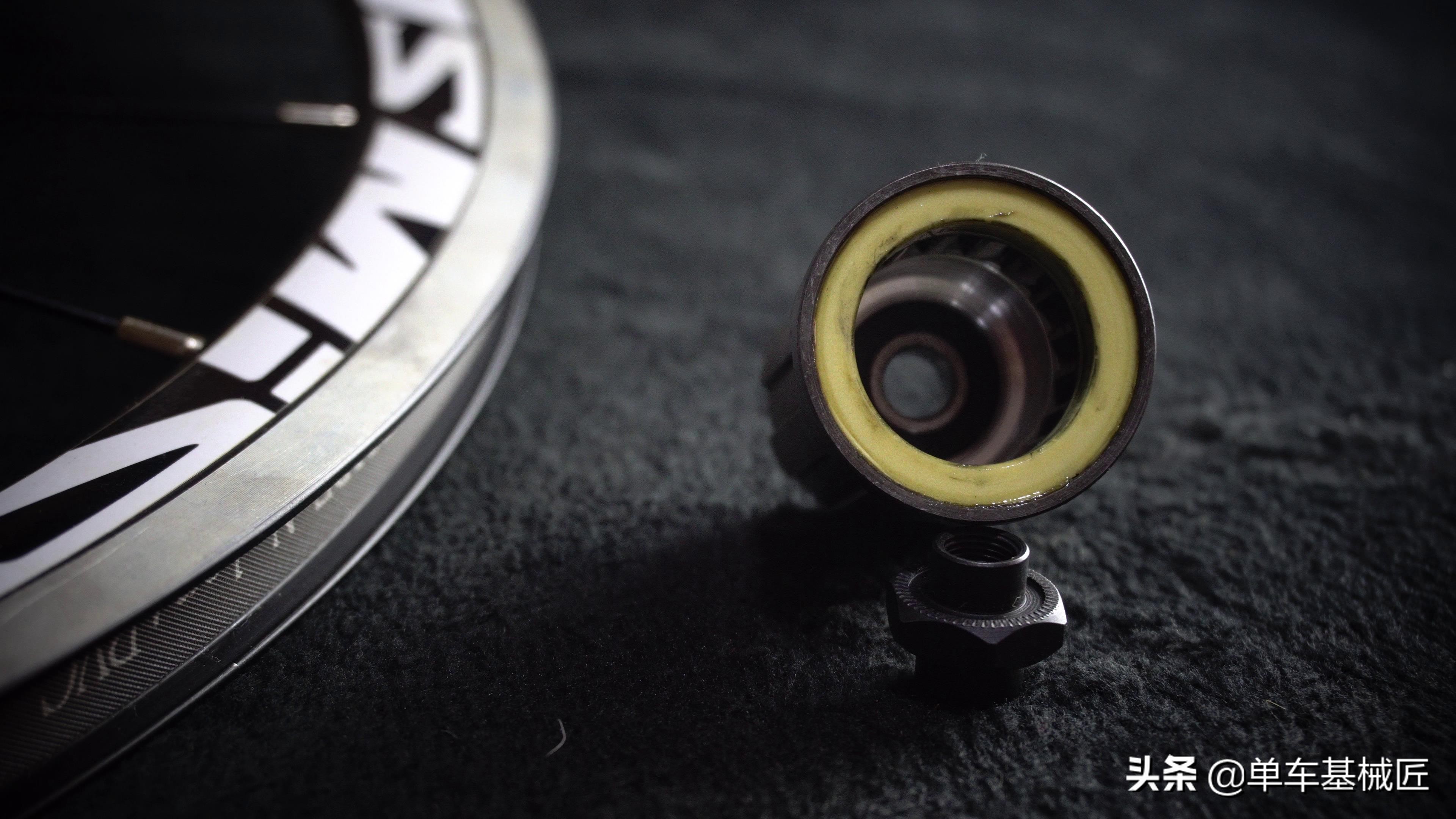 单车基械匠:Mavic轮组花鼓的拆卸,保养,轴承更换三合一教程