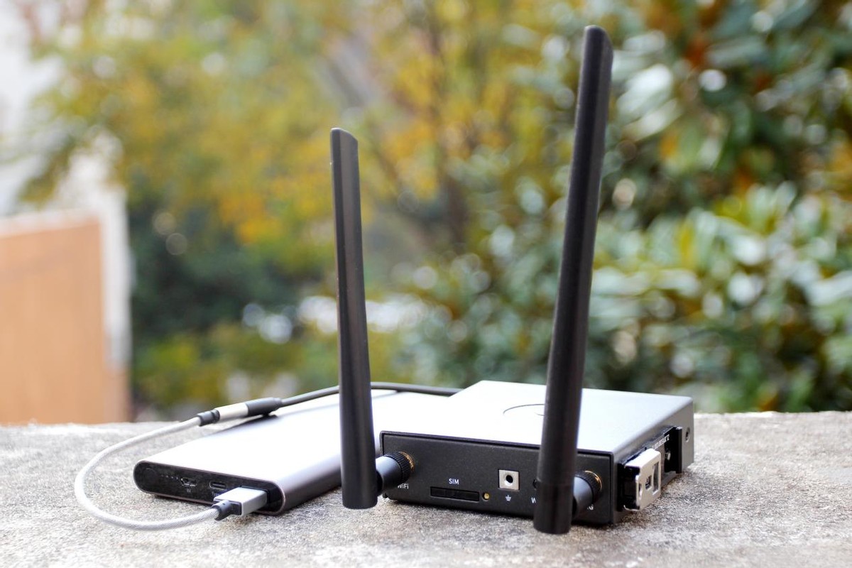 蒲公英4g工业级无线路由器r300,蒲公英r300a4g路由器网速测试