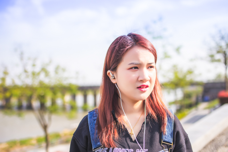 情怀平头塞新品,15mm大振膜,可换线设计,1099元的它你会喜欢吗