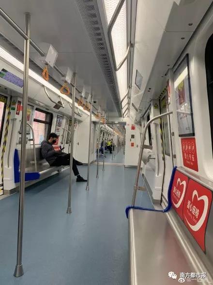 深圳复工第一天地铁站图,复工第一天的地铁