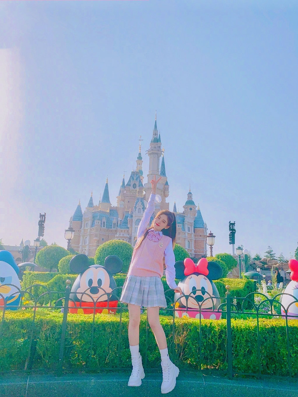 身高只有159的鞠婧祎，穿搭却能显高显瘦，小个子女生也能撑起来