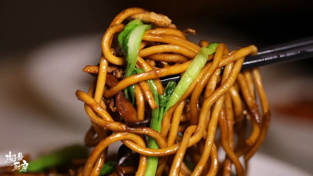 炒面如何不粘锅窍门,炒面怎么做不粘锅又好吃窍门视频