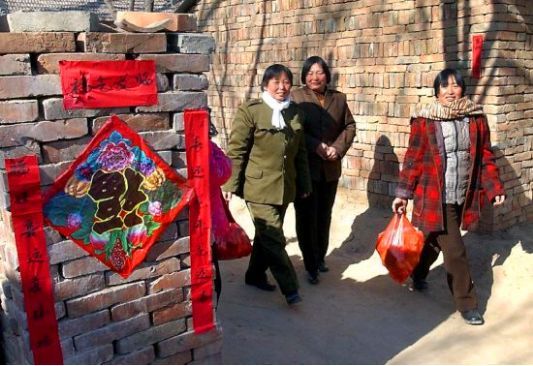 回忆童年8090过年情景,80后回忆童年过年真实视频