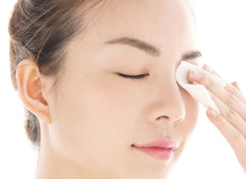 为什么化妆后痘痘好得快,自从化妆脸上就长很多痘痘怎么办