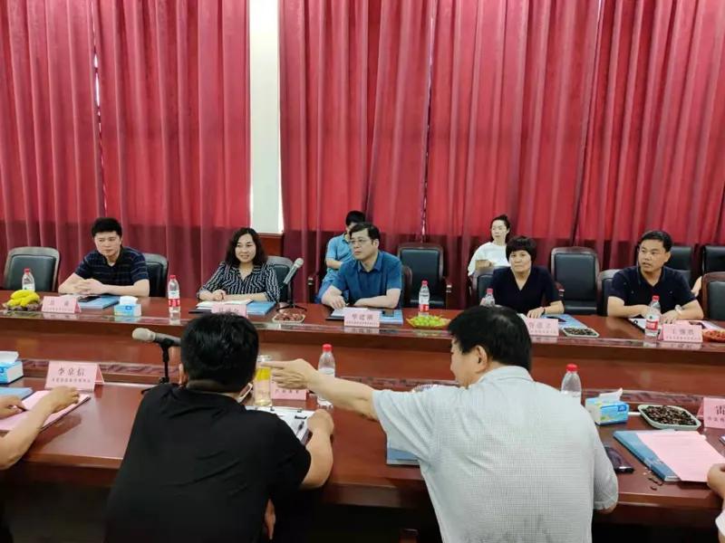 爱谱华顿华建刚哪里人,上海爱谱华顿董事长