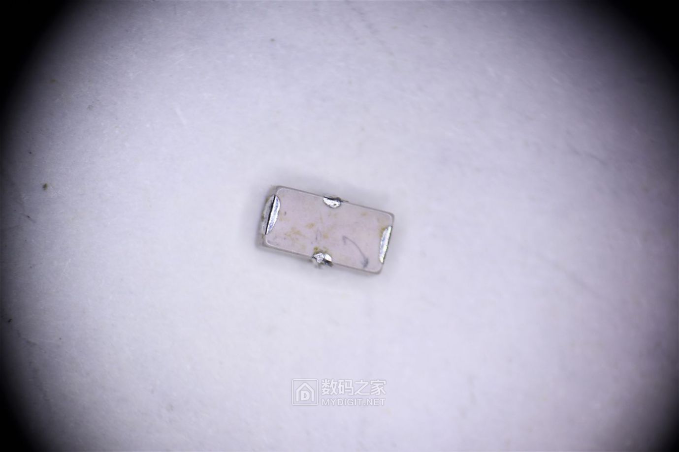 微观拆解：陶瓷滤波器和一个有源晶振，原理介绍及部件解析