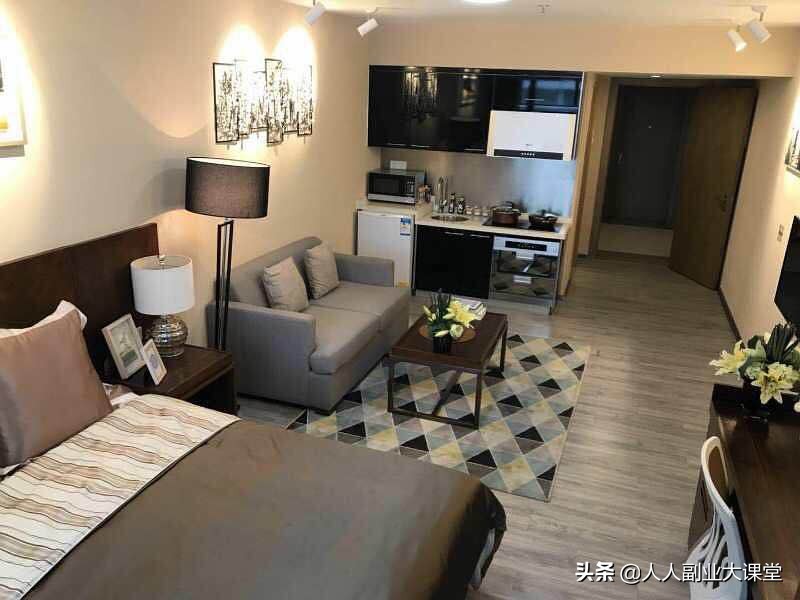 如何兼职副业赚钱,做什么兼职副业一个月能赚4000