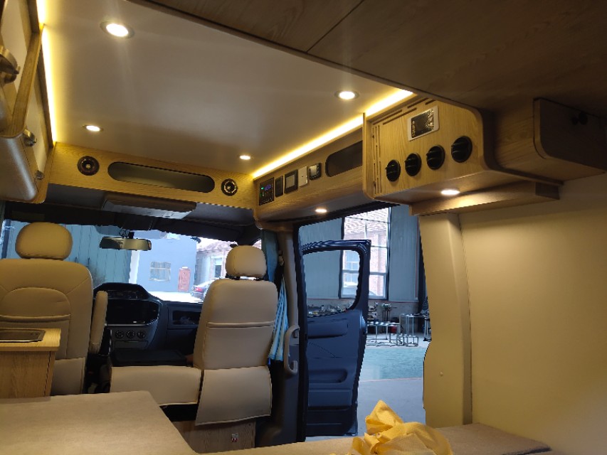 适合两人出游的房车,适合2人旅行的b型手动挡房车