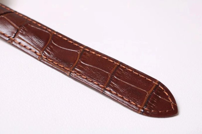 卡地亚钥匙系列和蓝气球哪个好,卡地亚钥匙和蓝气球哪个保值