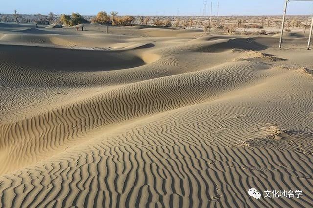 *疆新**地名为什么要进行汉字译写和单一罗马化?