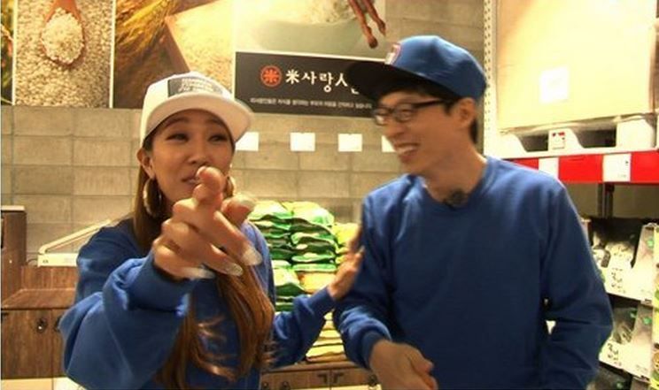 韩国性感歌手公开承认隆胸：我花自己的钱，凭什么不能露