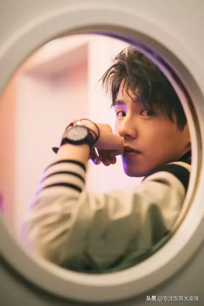 颜值不高男生怎么拍抖音素材,相貌不出众的男生怎么拍照
