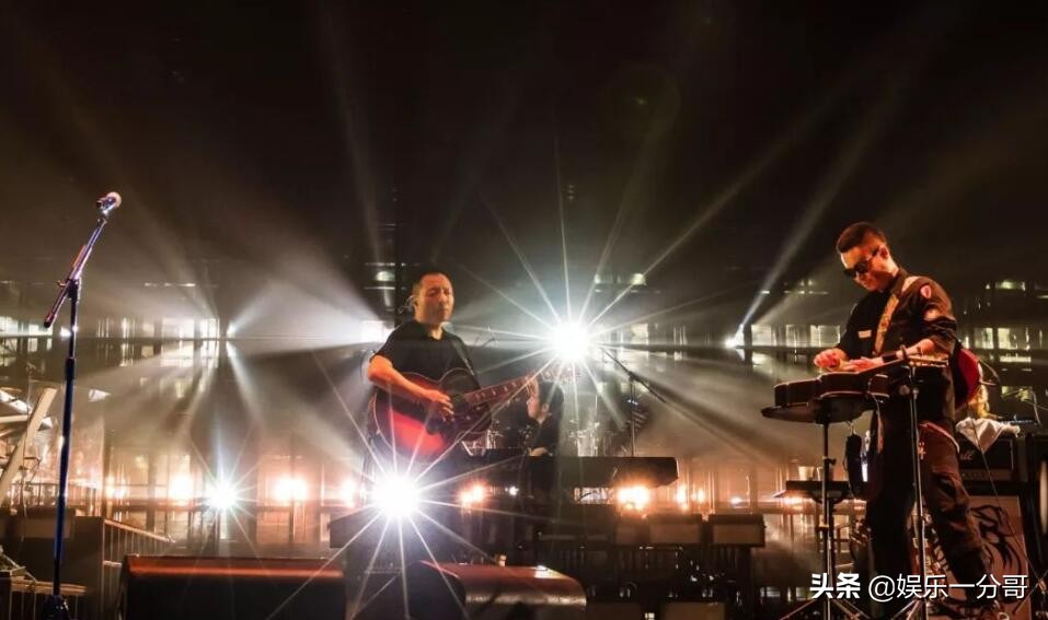 许巍无尽光芒演唱会广州站重播,许巍无尽光芒巡回演唱会郑州站